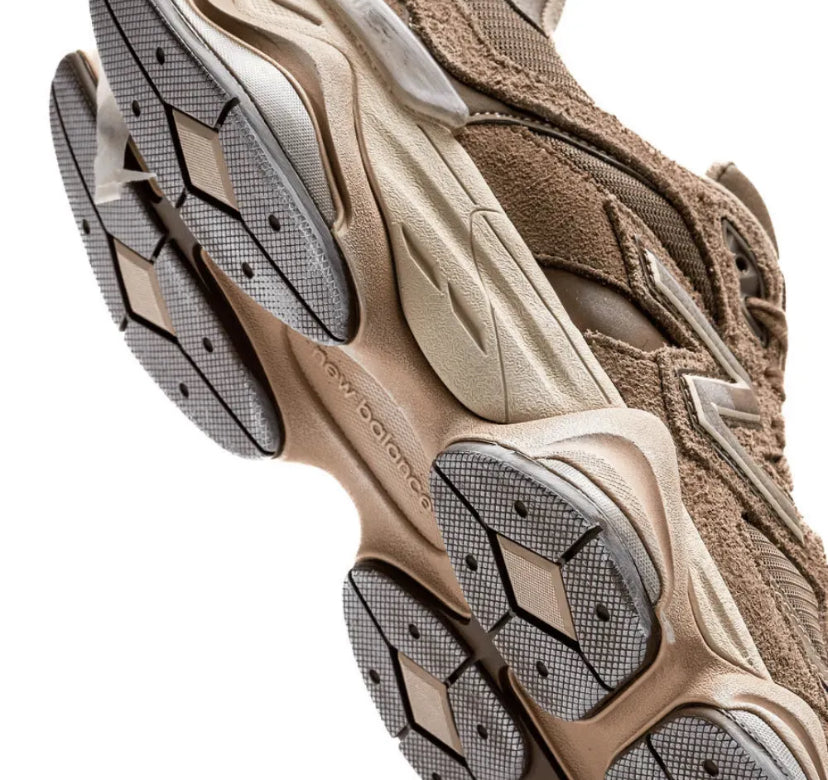 New Balance 9060 Mushroom Timberwolf