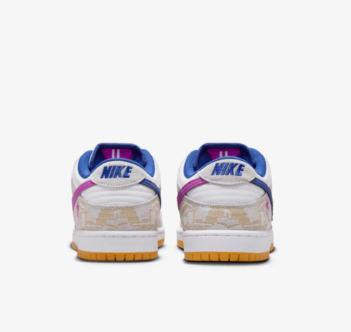 Nike SB Dunk Low Rayssa
Leal