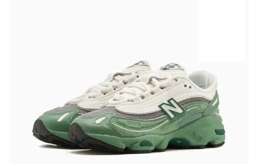 New Balance 1000 Mallard
Green Sea Salt