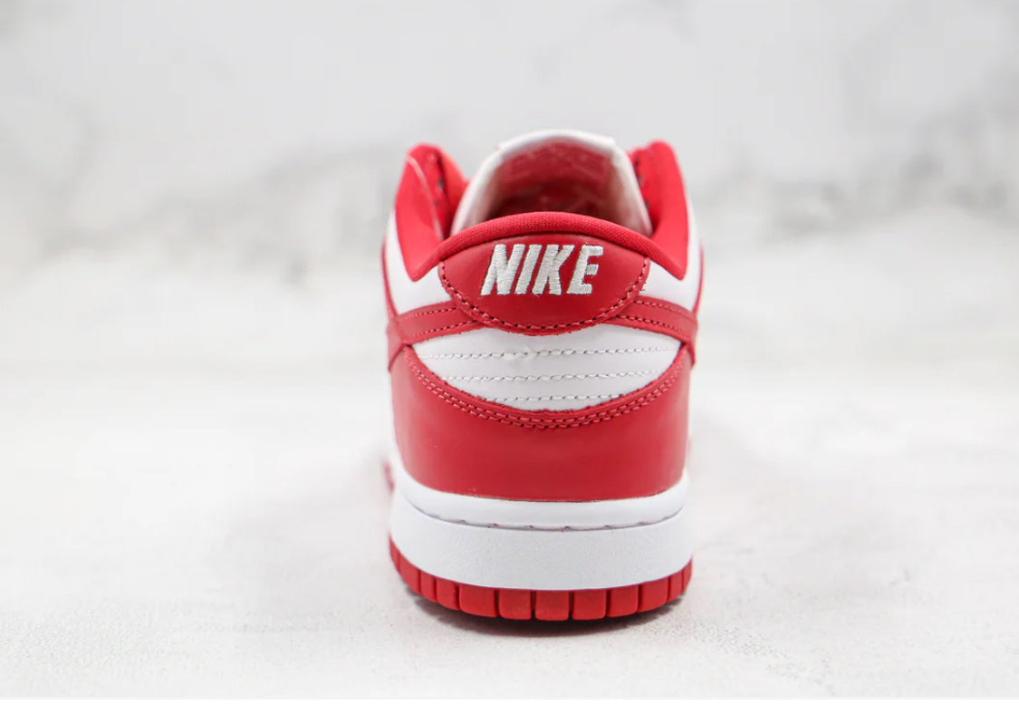 Nike Dunk Low University
Red