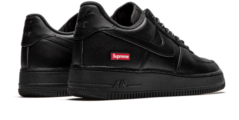 Nike Air Force 1 Low Supreme
Black