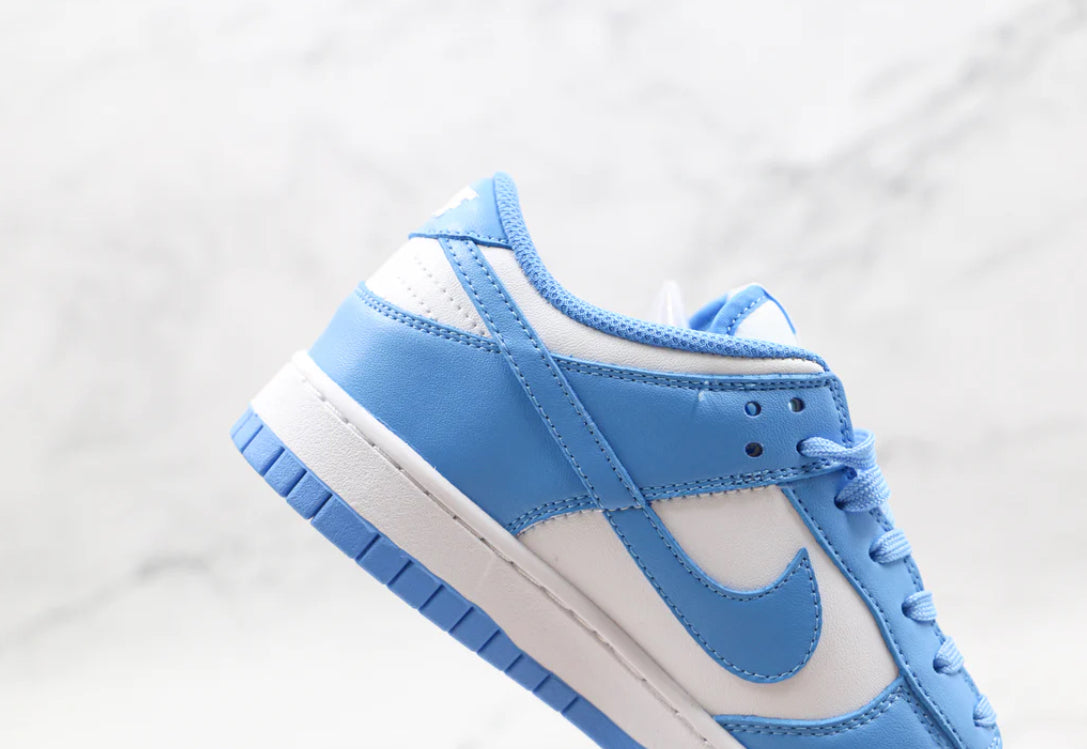 Nike Dunk Low UNC