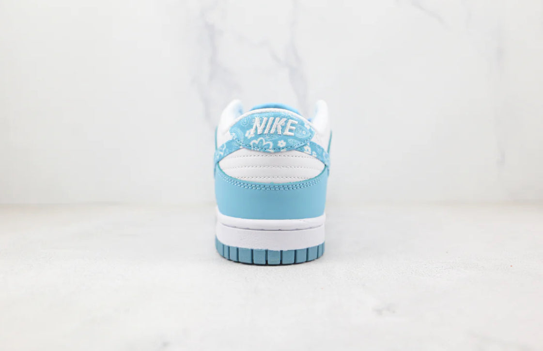 Nike Dunk Low Essential
Paisley Pack Worn