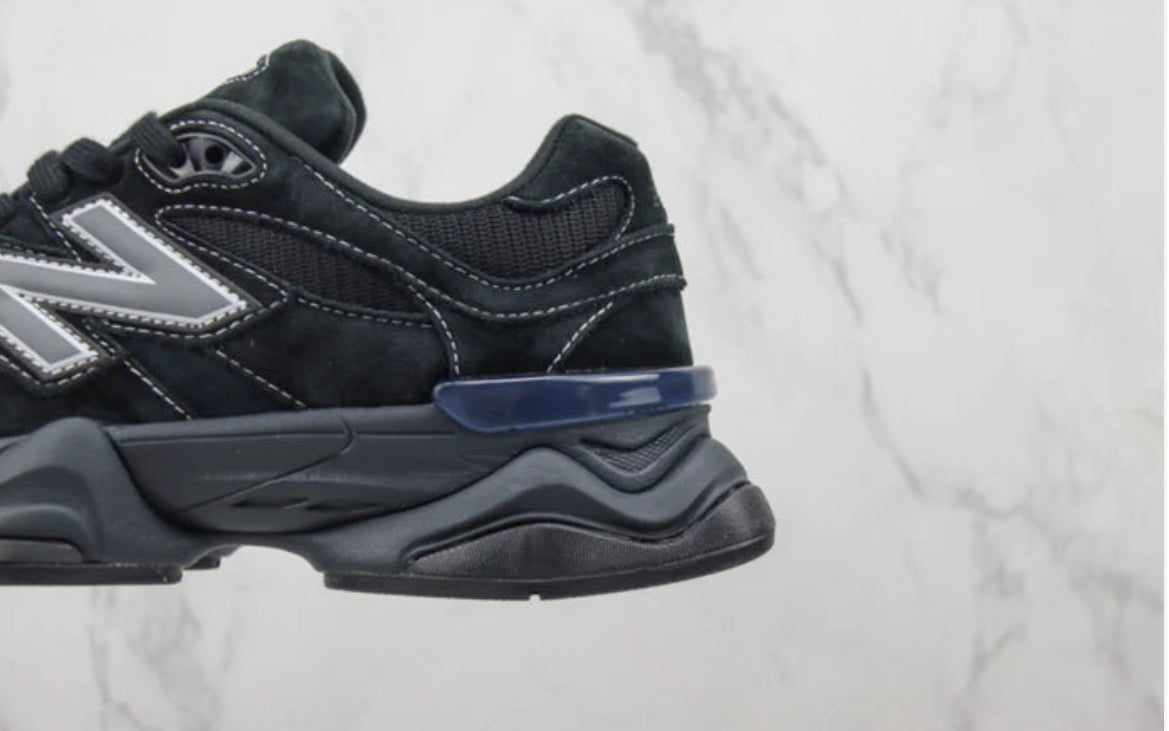 New Balance 9060 Triple Black