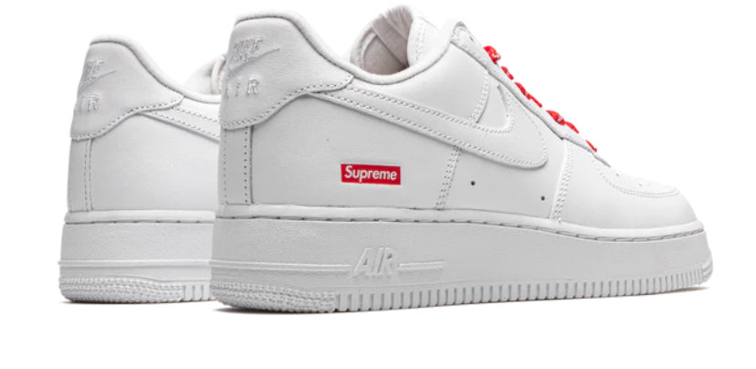Nike Air Force 1 Low Supreme
White